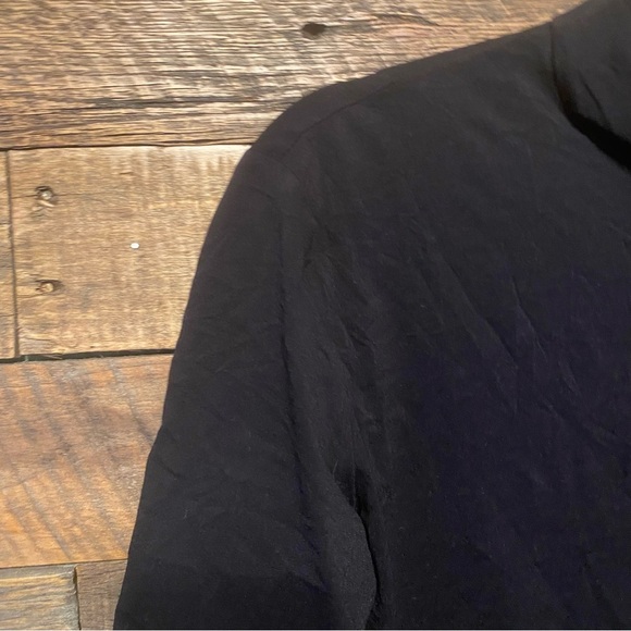 St John Sport Black Soft Stretch Mock Neck Short Sleeve Top - Picture 2 of 4